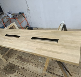 Изготовление угловых подоконников из дерева на заказ в Уфе от компании ЭкоМассивУфа