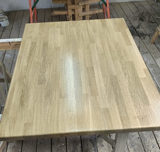 Изготовление столешниц квадратных на заказ из древесного массива в Уфе от компании ЭкоМассивУфа