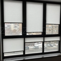 Жалюзи плиссе на панорамное окно в Самаре