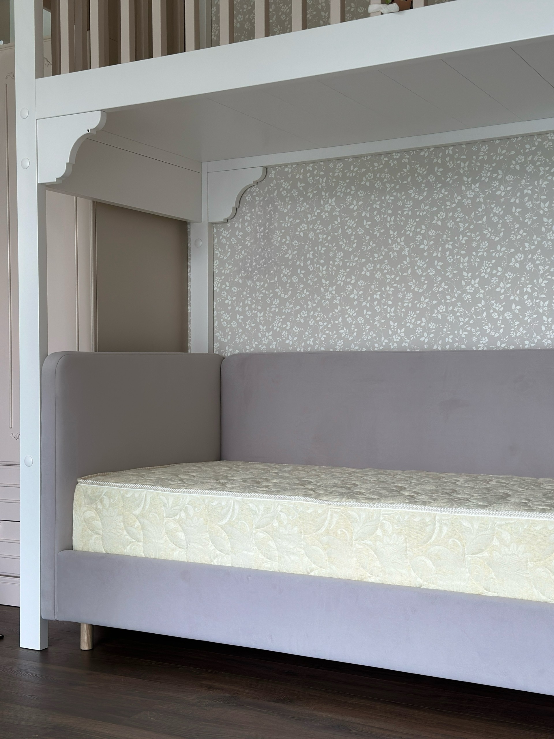 Детская кровать Мила. Матрас в комплекте. Ателье мягкой мебели MALINO