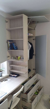 Фото письменного стола, выполненное клиентом компании Hansa Mebel для отзыва