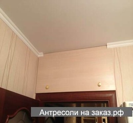 Фотография №39 Антресоль на кухню дверцы на механизме клок цвет бежевый