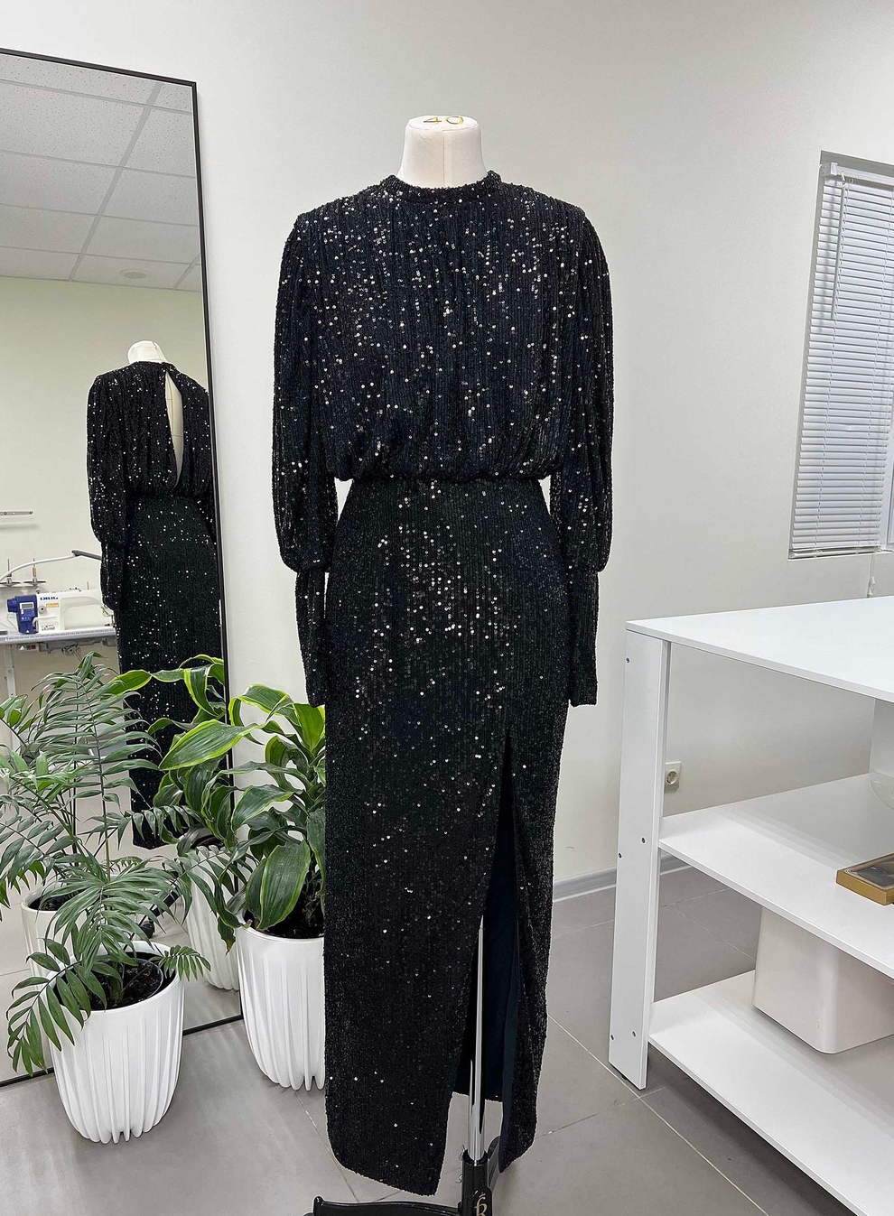 Пошить платье вечернее черное с пайетками на заказ по меркам