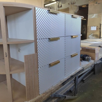 Купить дизайнерский комод от фабрики арт интерьеры