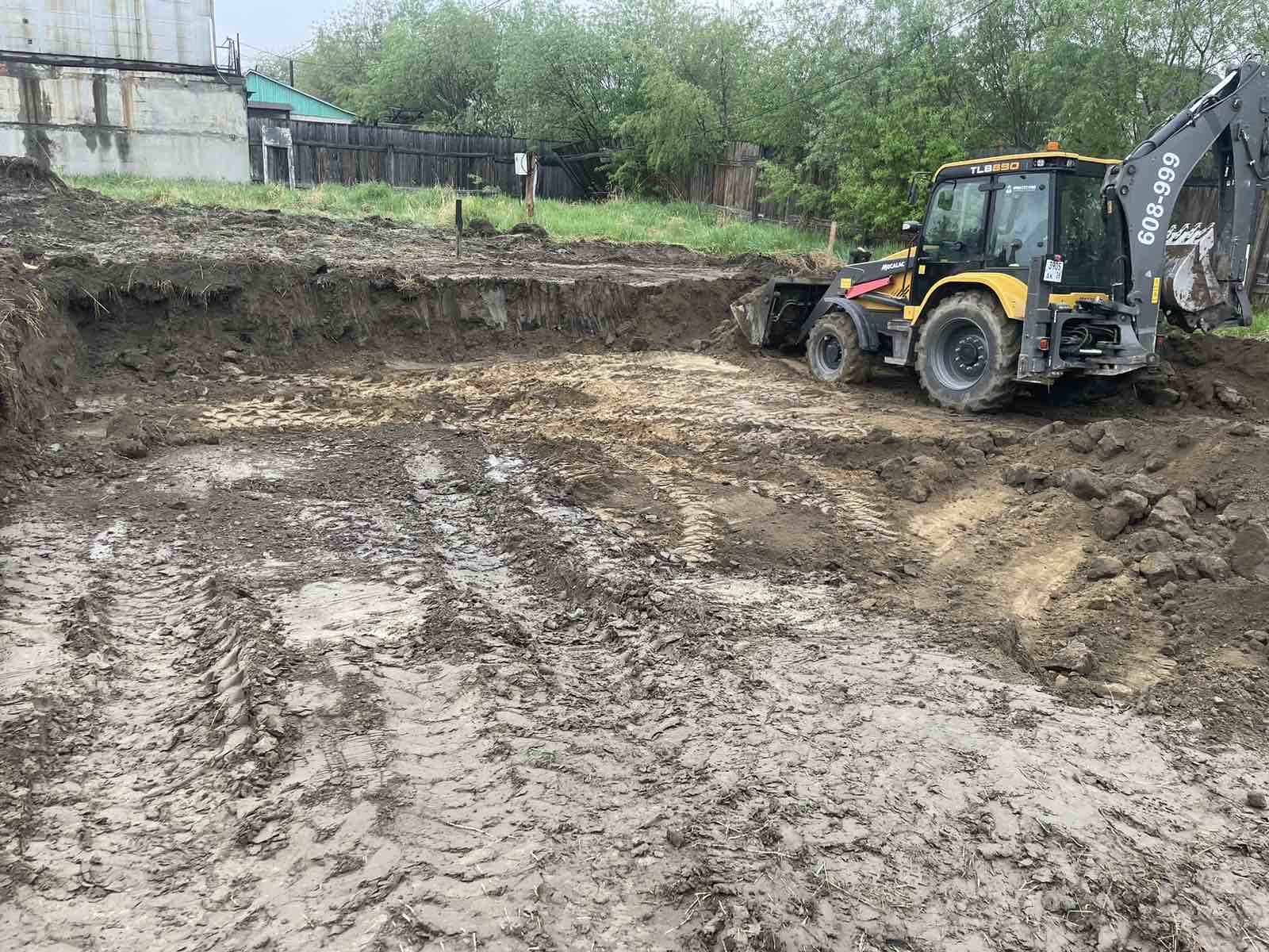 Фотографии в процессе выполнения работ по строительству фундамента