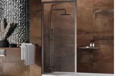 Примеры стеклянной шторки в интерьере