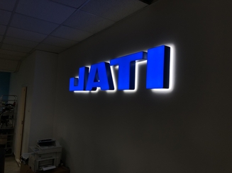 Вывеска объемные буквы Новосибирск, изготовление вывесок, производство наружной рекламы, световые буквы