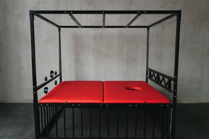 Металлическая кровать лофт