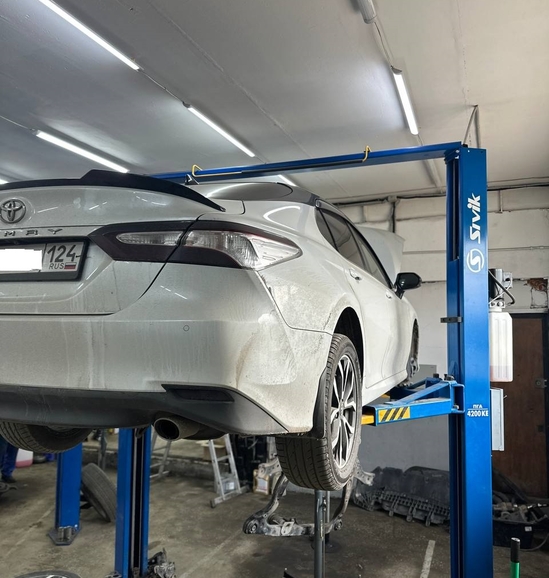 Картинка плачет негр