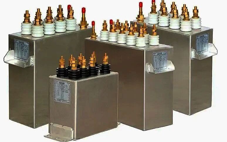 Конденсаторы RFM в ассортименте