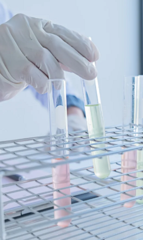 Схема работы глутатиона: нейтрализация свободных радикалов, детоксикация в печени, регенерация витам