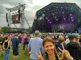 MADHURA SHOW на фестивале GLASTONBURY
