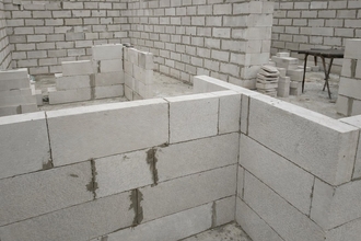 Стена из пеноблоков