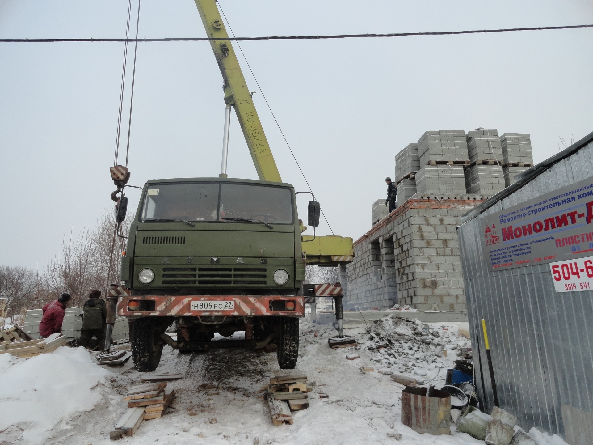 Возведение стен второго этажа