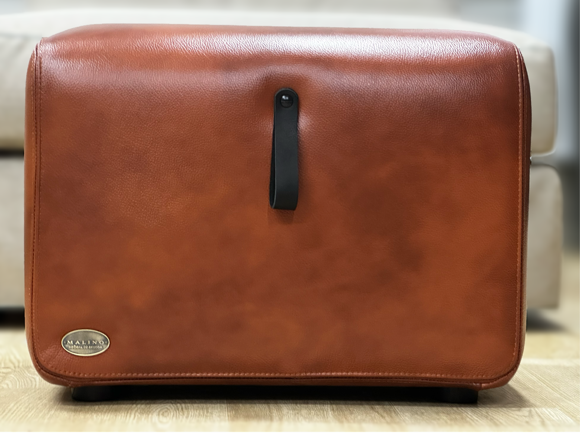 Пуф Пан Чемодан. Ателье мягкой мебели MALINO