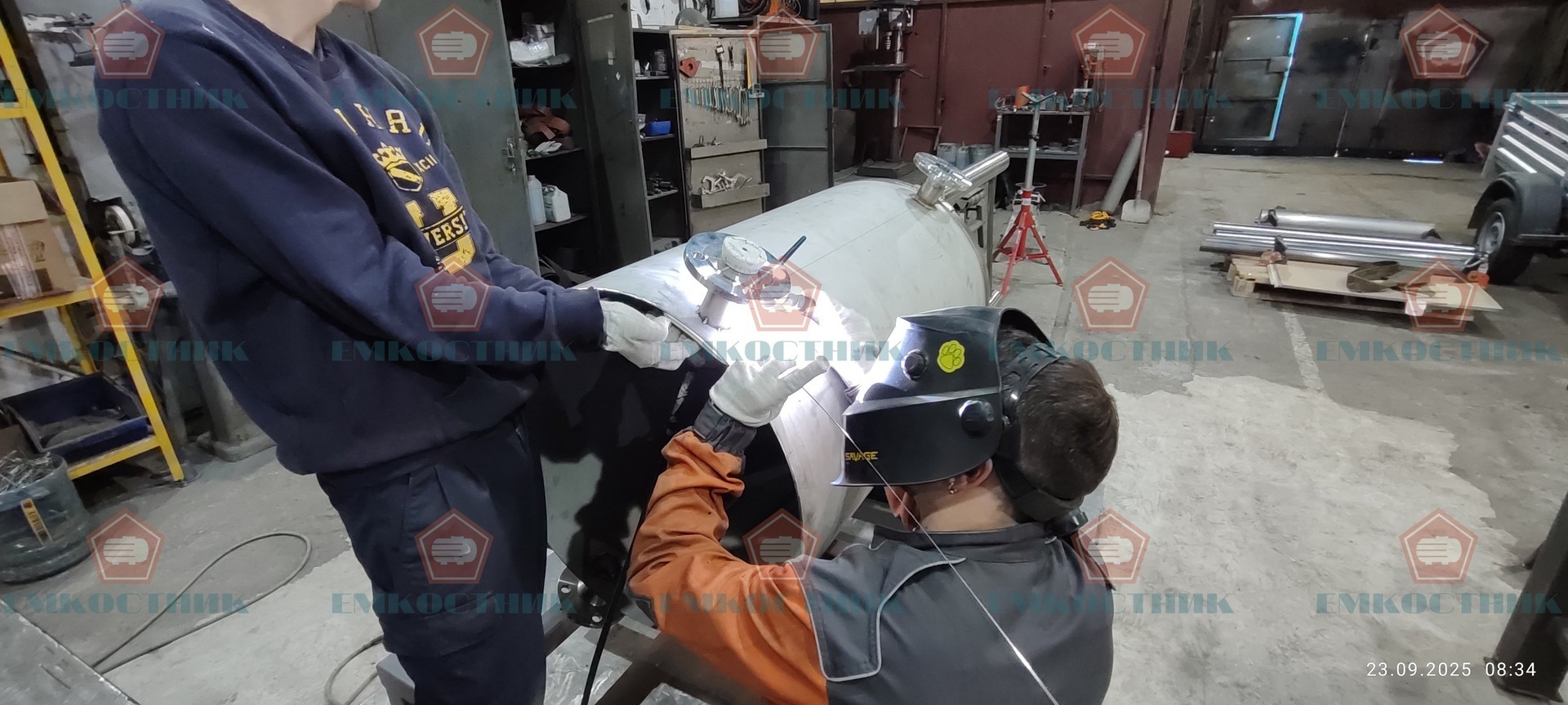 Буферная емкость, AISI 304, V – 1,5 м³ и Сбросная емкость открытого типа из конструкционной стали Ст