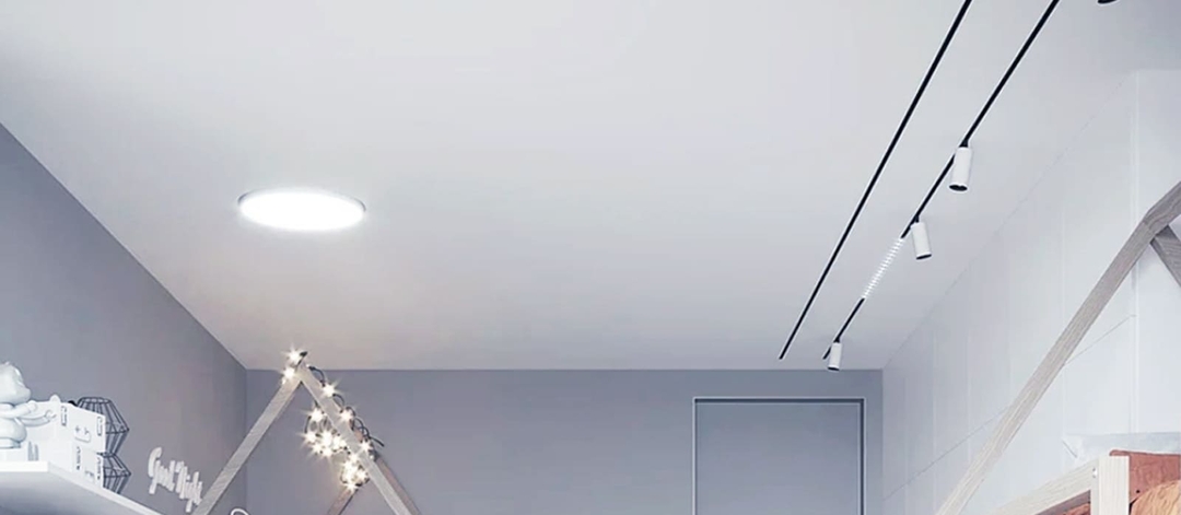 Монтаж тканевых потолков