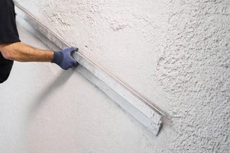 нанесение штукатурки
