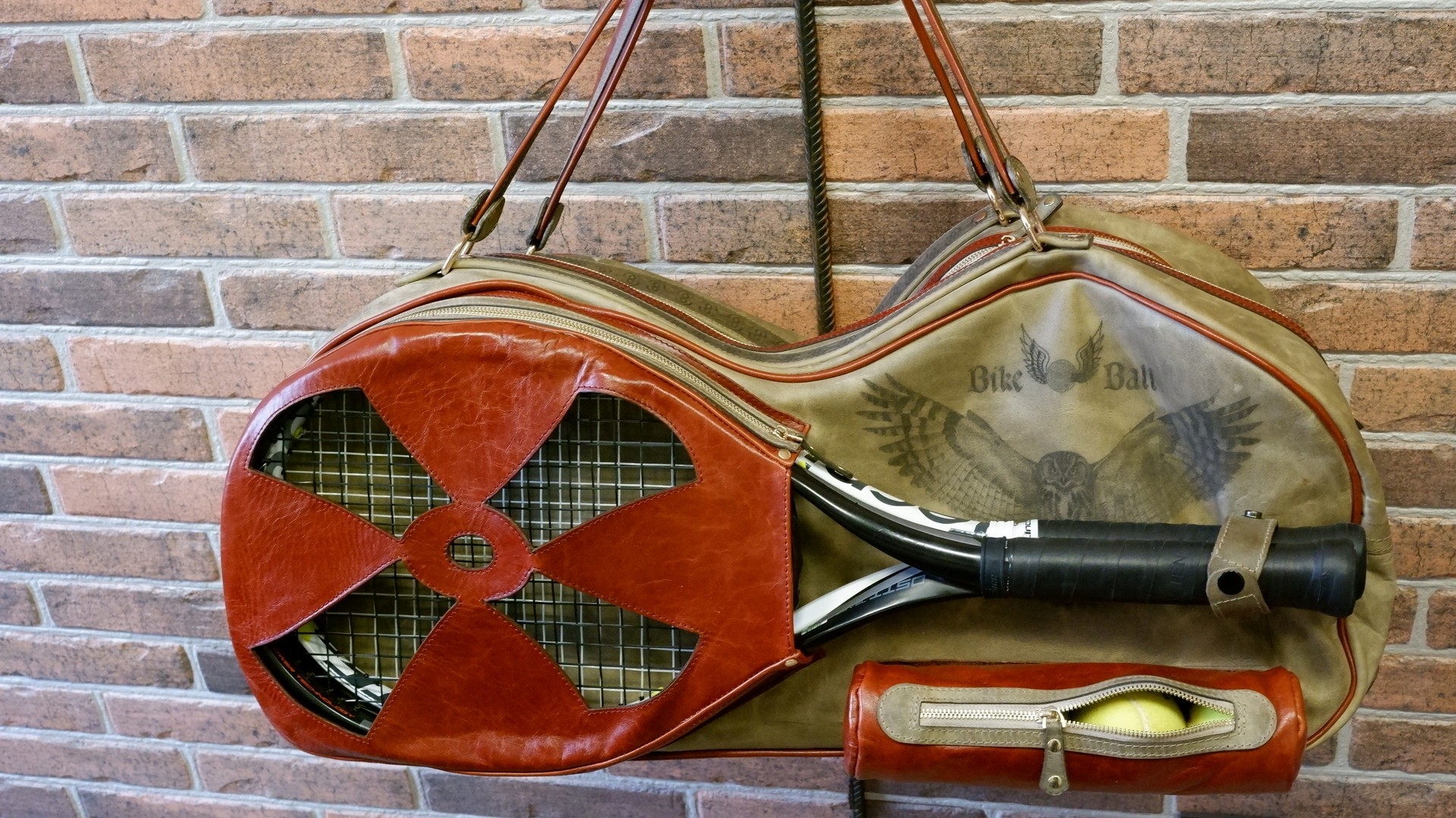 Кожаная сумка для большого тенниса ручной работы