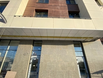 линеарные панели с рустом из разных цветов