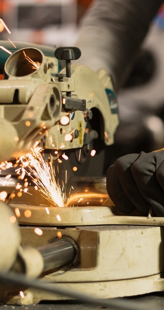 Внимательность к металлическим деталям