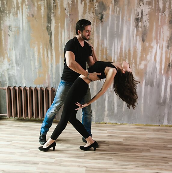 Bachata Шаг Вперед