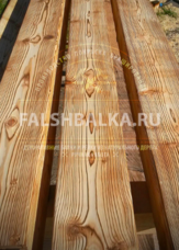 балки из сосны брашированные и крашенные