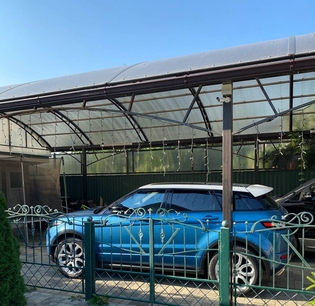 Проектирование, производство, монтаж навеса с полуарочной крышей в Уфе от компании "АктивСтрой"