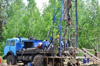 Бурение скважин артезианских.