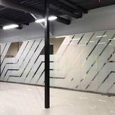 📱 068791643 Decorare publicitară a vitrinelor în Moldova. Publicitate pe vitrine și feronerie de magazin, cafenele, restaurante, buticuri, farmacii, saloane la comandă în Moldova. Comandă, află prețul Tiraspol, Chișinău, Bender, Bălți, Noi Anenii, Comrat, Orhei, Ungheni.