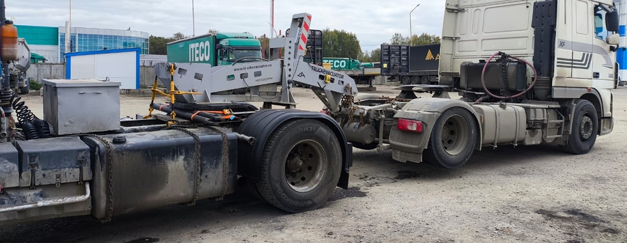 Эвакуация грузового седельного тягача грузовым эвакуатором с частичной погрузкой от BUXIR TRUCK