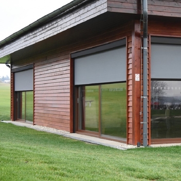 Рулонные шторы мини на лоджии, балконе блэк аут