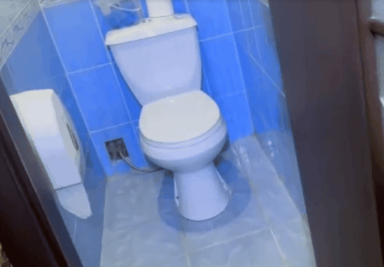 Прочистка засора труб канализации в Казани