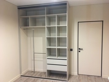 Шкаф купе на заказ в Екатеринбурге Art. hi-tech-kupe 01-777-19
