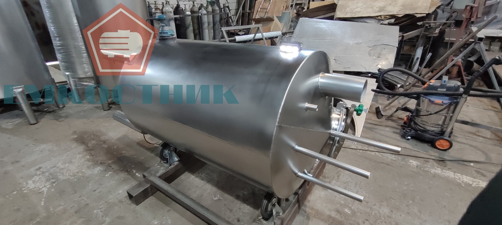 Ёмкость накопительная 1031, AISI 316, V – 2,0 м3