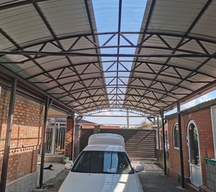 Проектирование, производство, монтаж навеса с арочной крышей в Уфе от компании "АктивСтрой"