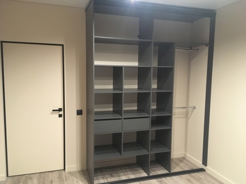 Шкаф купе на заказ в Екатеринбурге Art. hi-tech-kupe 01-777-09