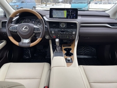 Фото: LEXUS RX