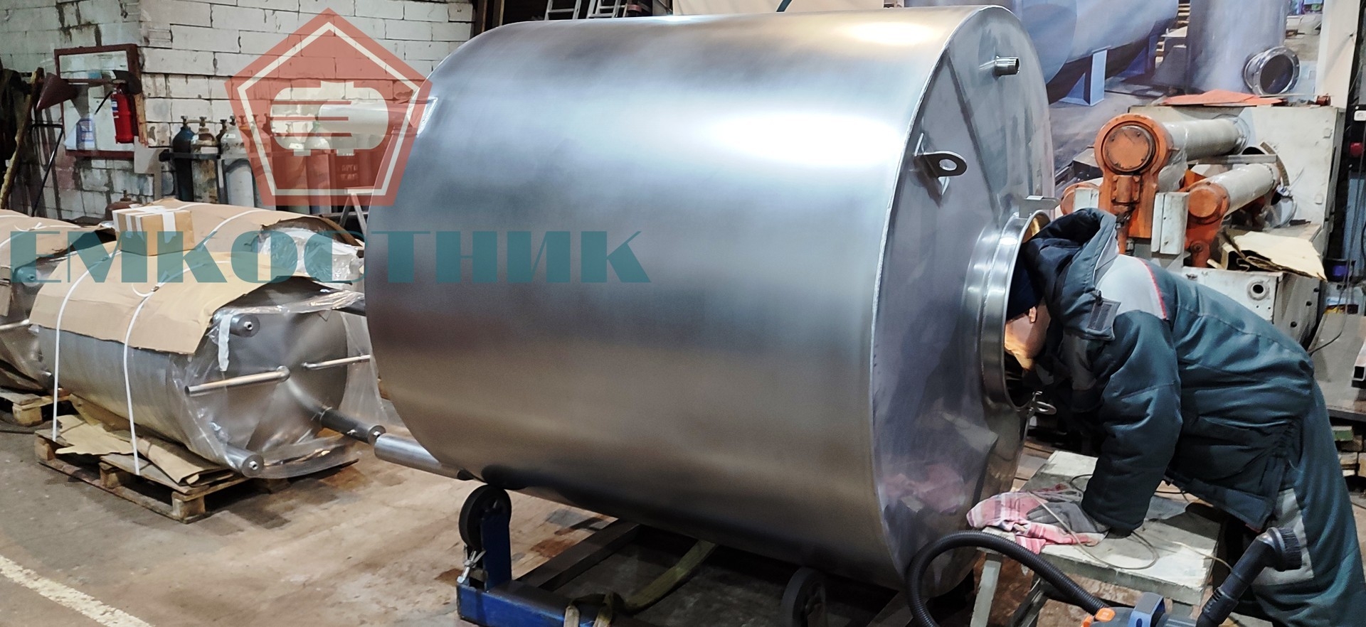Ёмкость накопительная 1031, AISI 316, V – 2,0 м3