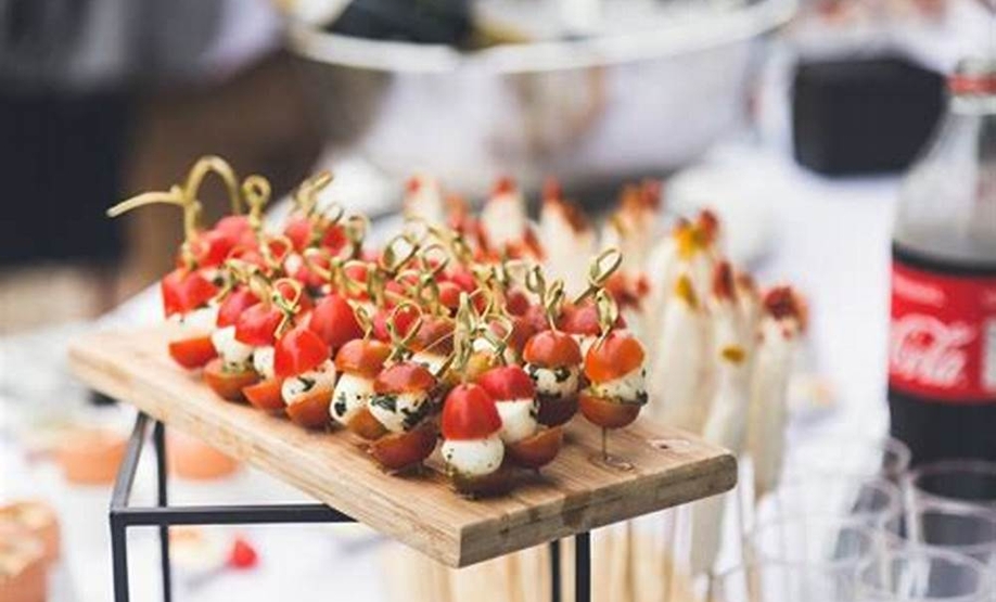 Кейтеринг на 8 марта в Минске, цены на сайте - MyCatering.by