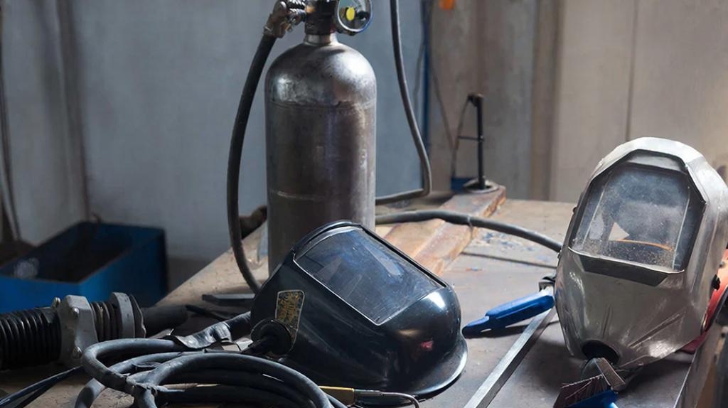 Работа сварщик