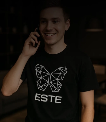 Менеджер ESTE на связи по телефону