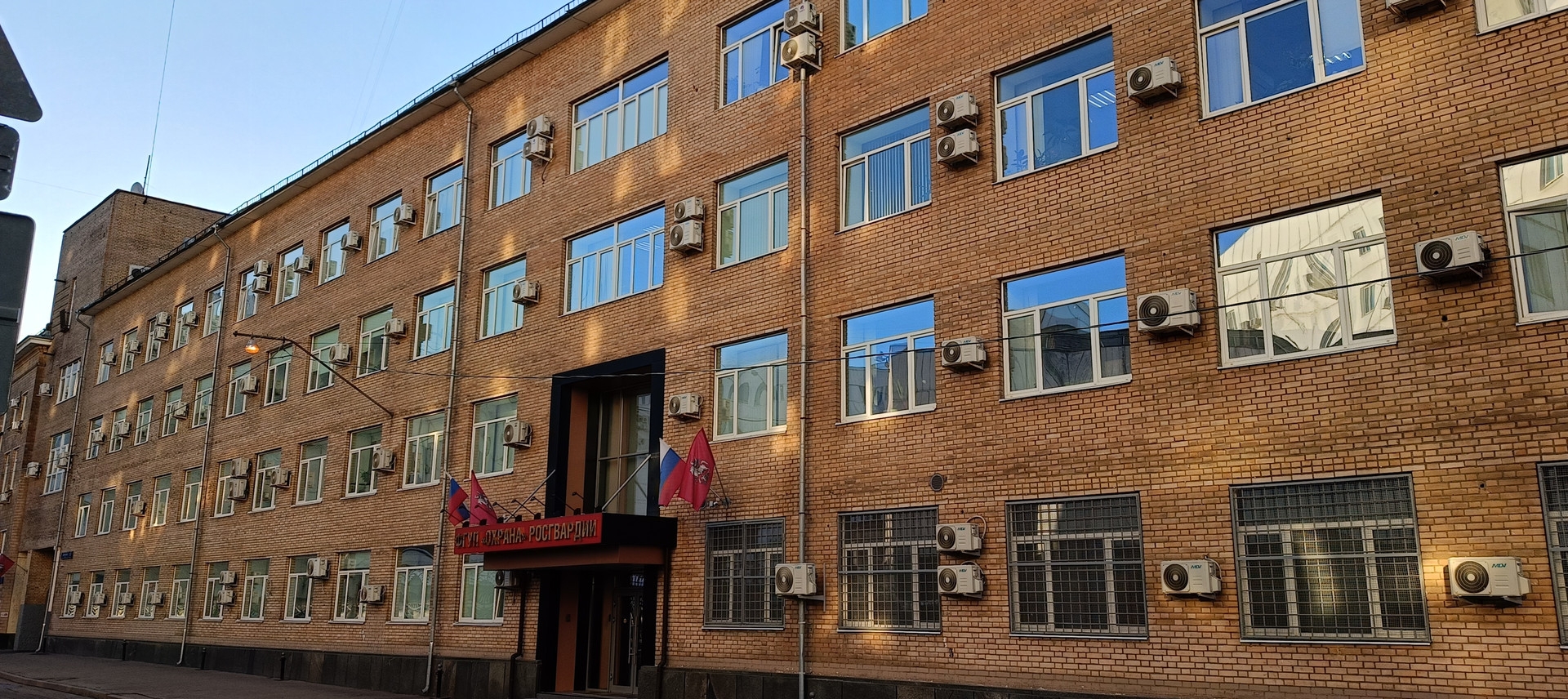 Загородный дома внутри