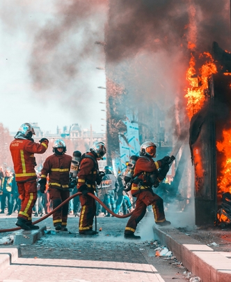 Препарат Петнидан в форме сиропа и капсул