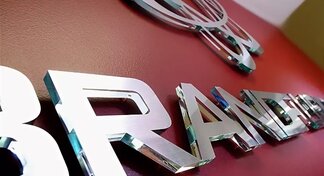 Буквы из прозрачного акрила толщиной от 3 до 10 мм