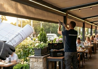 Профессиональный монтаж системы туманообразования Umbrella System на террасе ресторана.