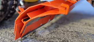 Грейдерный отвал для КДМ