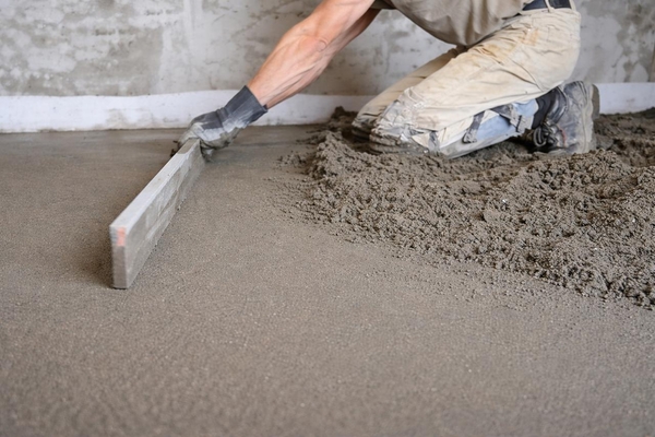 стяжка с пластификатором