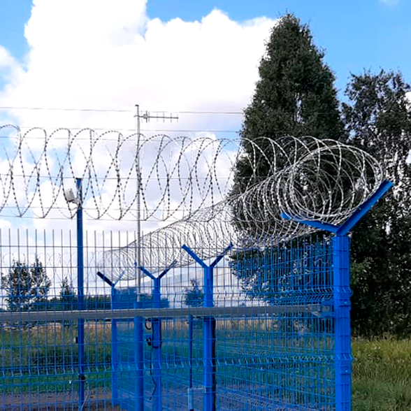 Сварка ворот из профильной трубы. Цены за работу в МеталлоДомНСК. Ремонт, изготовление и монтаж