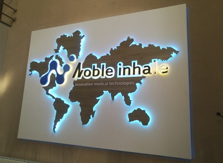 изготовление интерьерной рекламы